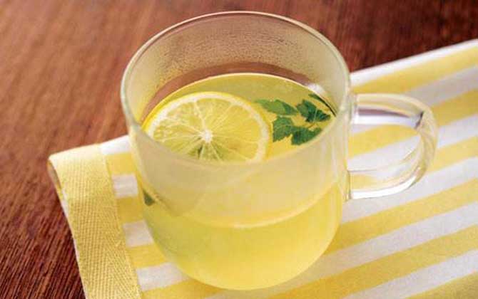 喝柠檬蜂蜜水的4大禁忌