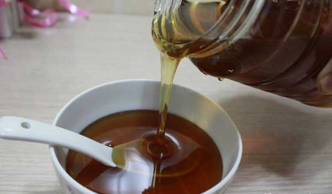 蜂蜜洗脸祛痘的正确方法