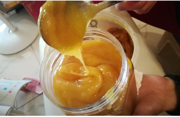 长期正确服食蜂蜜可延缓女性衰老