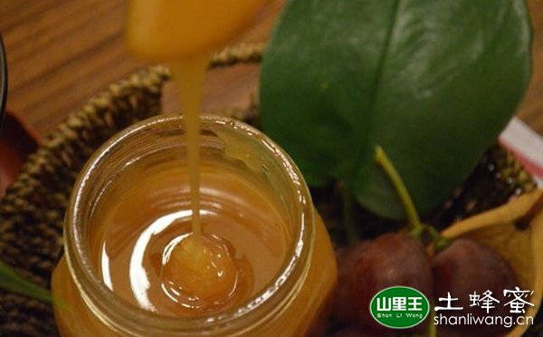 蜂蜜在消化系统的保健作用及食用方法