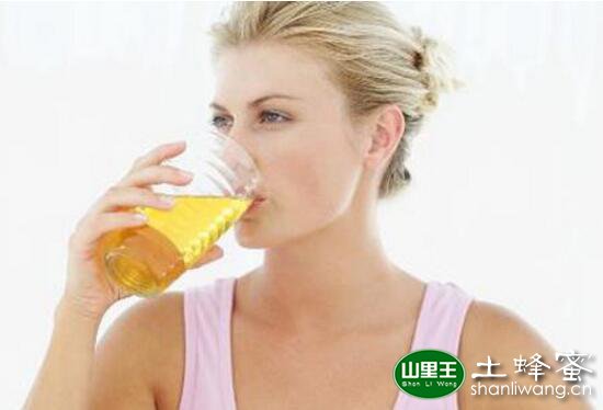 睡前喝蜂蜜